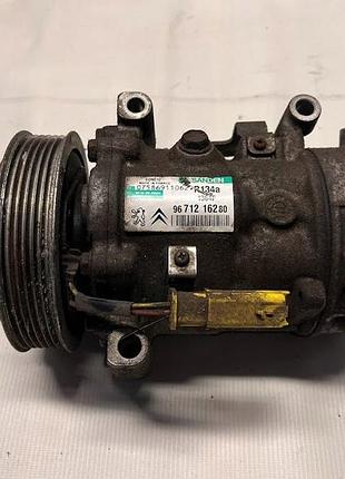 Компресор кондиціонера peugeot oe 9671216280
