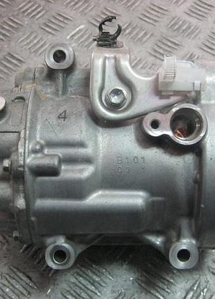 Компресор кондиціонера 042400-0240 toyota chr 1.8 hsd