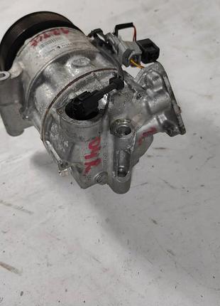 Компресор кондиціонера renault megane iv 1.2 tce compressor 3
