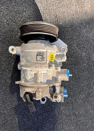 Компресор кондиціонера vw golf vii 5q0816803