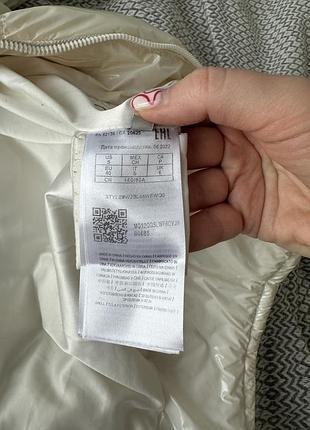 Жіноча куртка guess демисезон 6