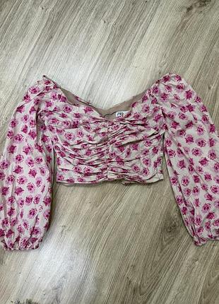 Топ в квітковий принт zara