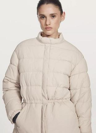 Куртка бежева massimo dutti s-ка