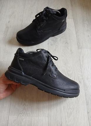 Черевики чоловічі шкіряні clarks gore-tex оригінал.