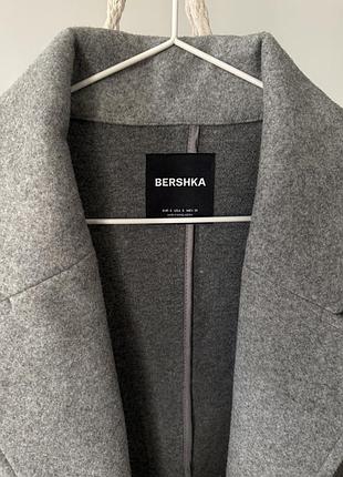 Пальто сіре bershka s-ка 2