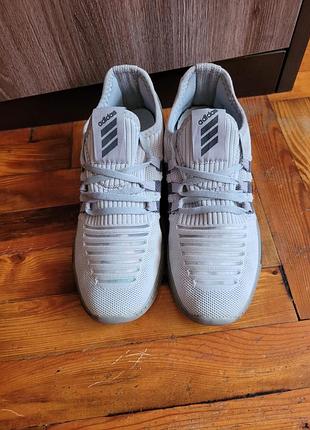 Кросівки adidas 38