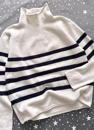 Безшовний светр в смужку uniqlo