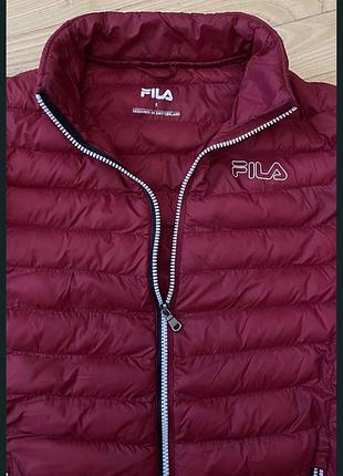 Заголовок: легка куртка пуховик fila (оригінал, designed in switzerland) s / бордовий / ідеальний стан
