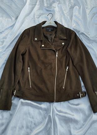 Косуха dorothy perkins, женская, молодежная,размер 42, демисезон, экозамш, укороченная,цветок -оливка, осень, весна, камбоджа.