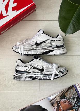 Nike initiator custom white black 3