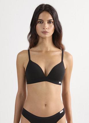 Бюстгальтер від італійського бренду intimissimi