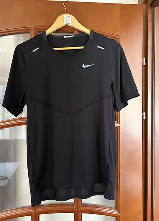 Спортивна футболка nike running s🖤