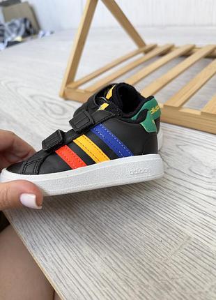 Adidas кросівки 20 розмір 4