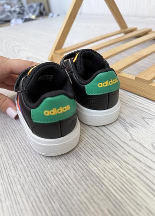 Adidas кросівки 20 розмір 3