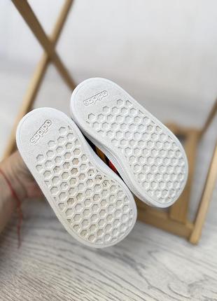 Adidas кросівки 20 розмір 7
