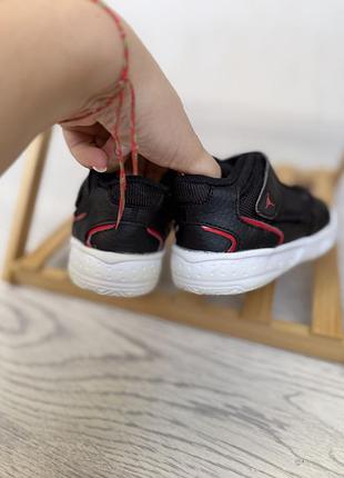 Кросівки jordan 25 розмір 5