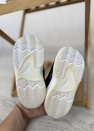 Кросівки jordan 25 розмір 4