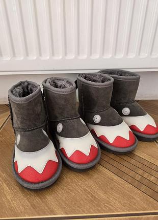 Дитячі зимові угги чоботи uggs з акулою
