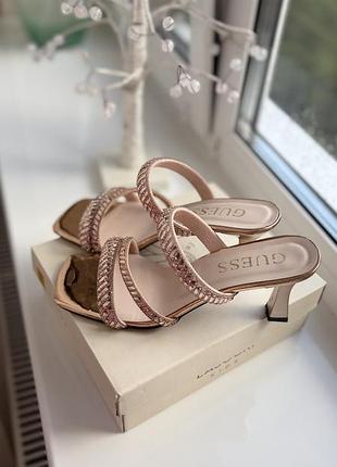 Мюлі guess 38 р