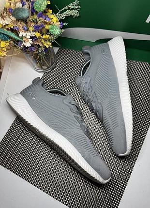 Оригінальні кросівки skechers 4