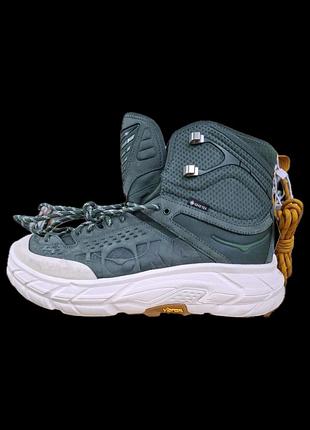 Високі трекінгові черевики hoka tor ultra hi gore-tex у забарвленні mountain view / eggnog.розмір:42.матеріал:замш