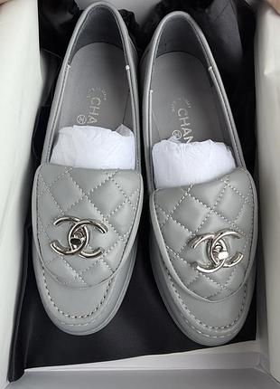 Лофери сірі chanel