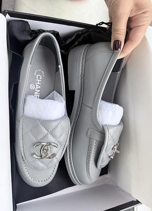 Лофери сірі chanel 2