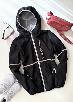Чудова спортивна куртка new balance /розмір s/