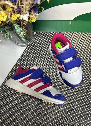 Оригинальные кроссовки на липучке adidas