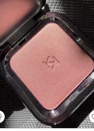 Компактні пудрові рум'яна kiko milano unlimited blush в елегантному сріблястому футлярі з вбудованим дзеркалом кіко мило