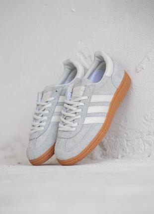 Кросівки adidas жіночі дуже гарні
