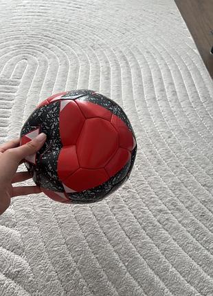Футбольний мʼяч для хлопчика 4