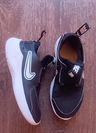 Кросівки nike