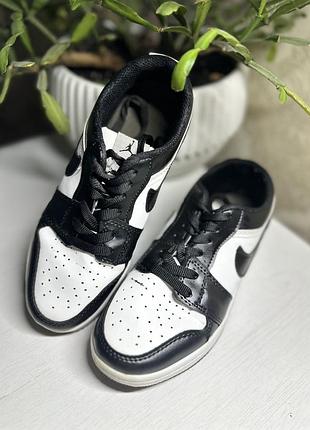 Стильні кеди в стилі nike