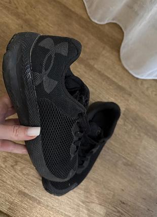 Кросівки under armour