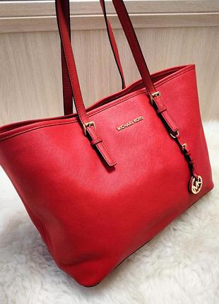 Красива об'ємна шкіряна сумка тоут michael kors