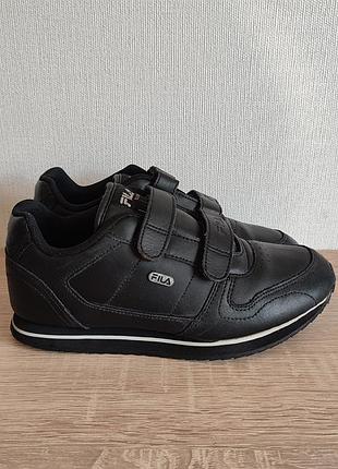 Кожаные кроссовки на мальчика fila 33.5р. 21 см.