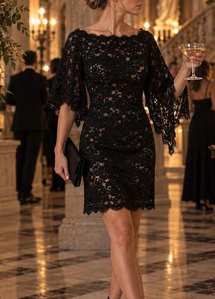 Черное кружевное прозрачное платье diane von furstenberg с архитектурными рукавами