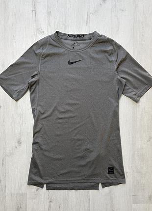 Чоловіча спортивна футболка nike pro розмір l