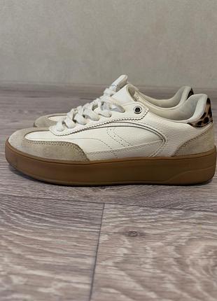 Кеди жіночі zara