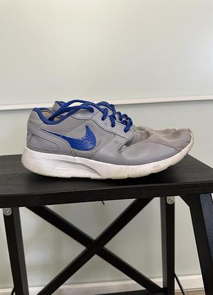 Кросівки nike розміру 37-38