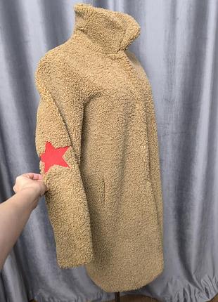 Пальто тедди шубка karssen zoe karssen teddy с красными звездами