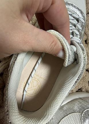 Кросівки kurt geiger 6