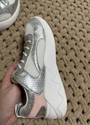 Кросівки kurt geiger 8