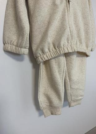 Костюм дитячий  primark молочний 3