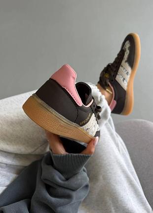 Adidas spezial
brown lace / pink 6