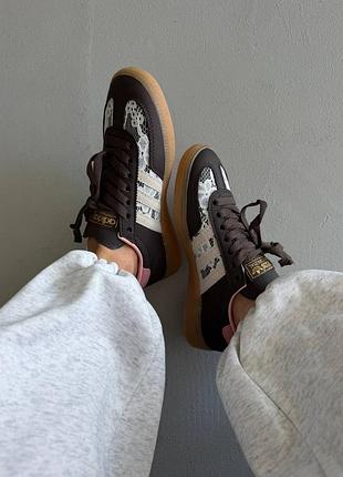Adidas spezial
brown lace / pink 2