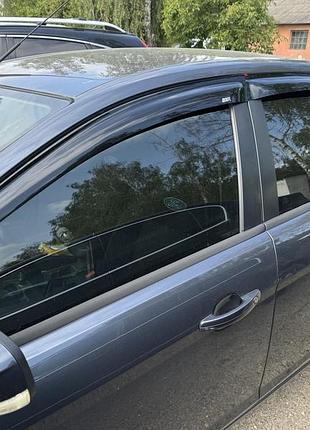 Вітровики для ford focus 2004-2011 ii sedan/hb (defl) q2
