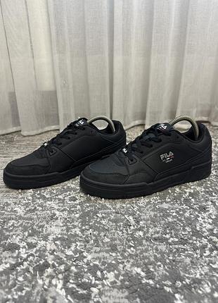 Кросівки fila. розмір 41