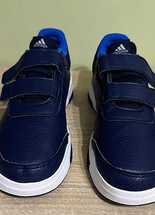Кроссовки adidas tensaur hook and loop